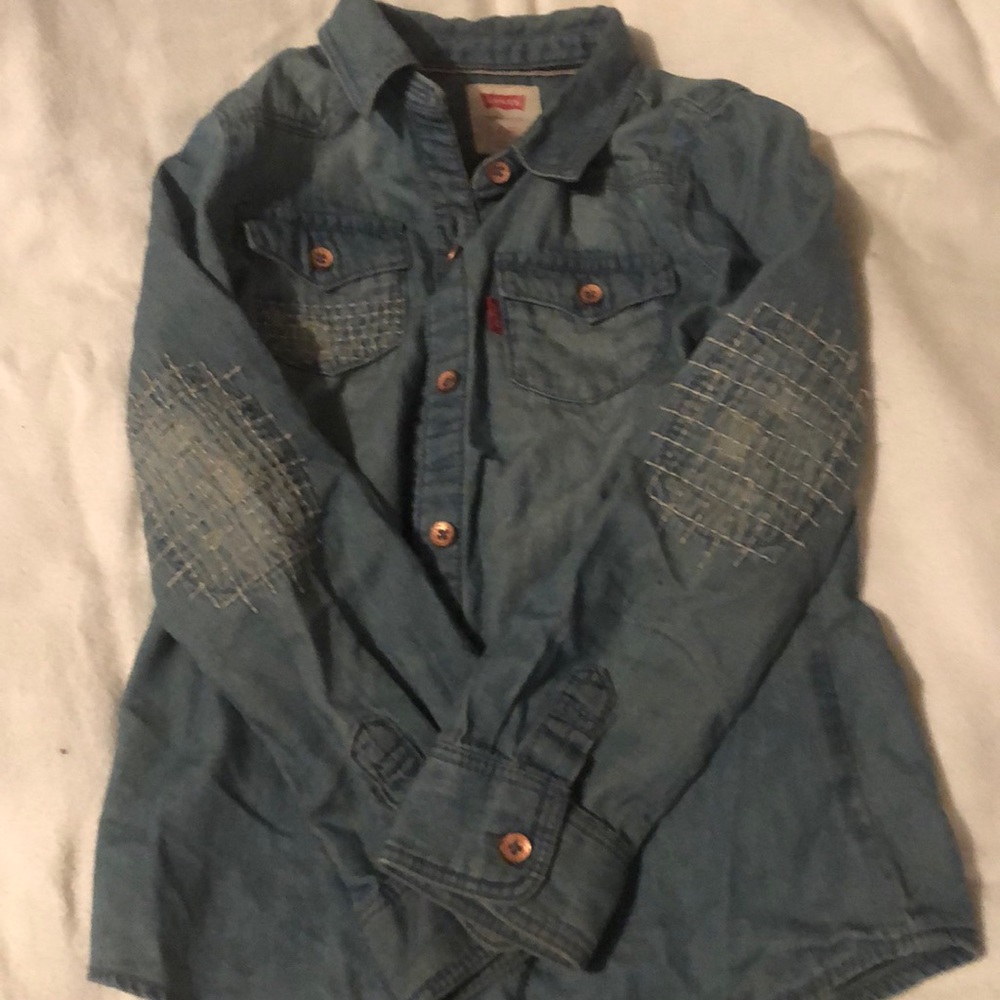 Levi’s jeans shirt